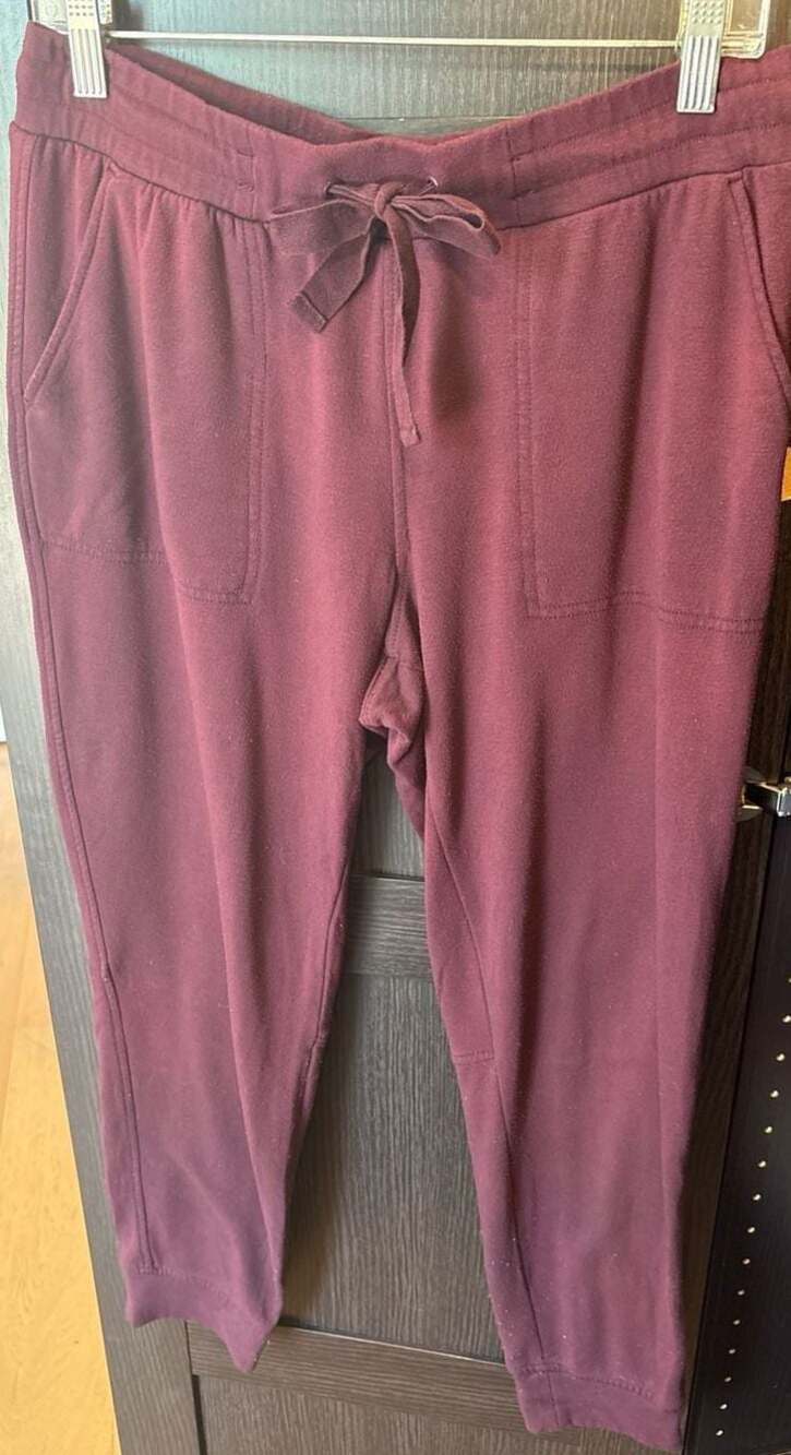 GreenTea Women's Burgundy Soft Knit Lounge Joggers